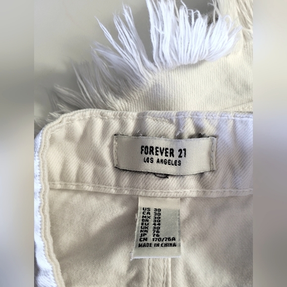 Forever 21 Distressed Denim Shorts - Picture 4 of 4